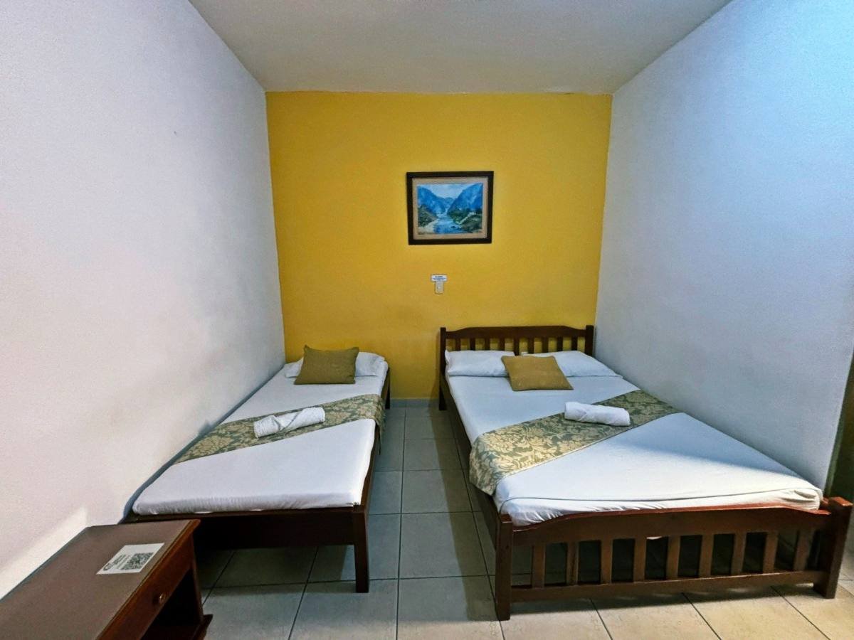 Habitación Triple — Hotel C Villa Plaza